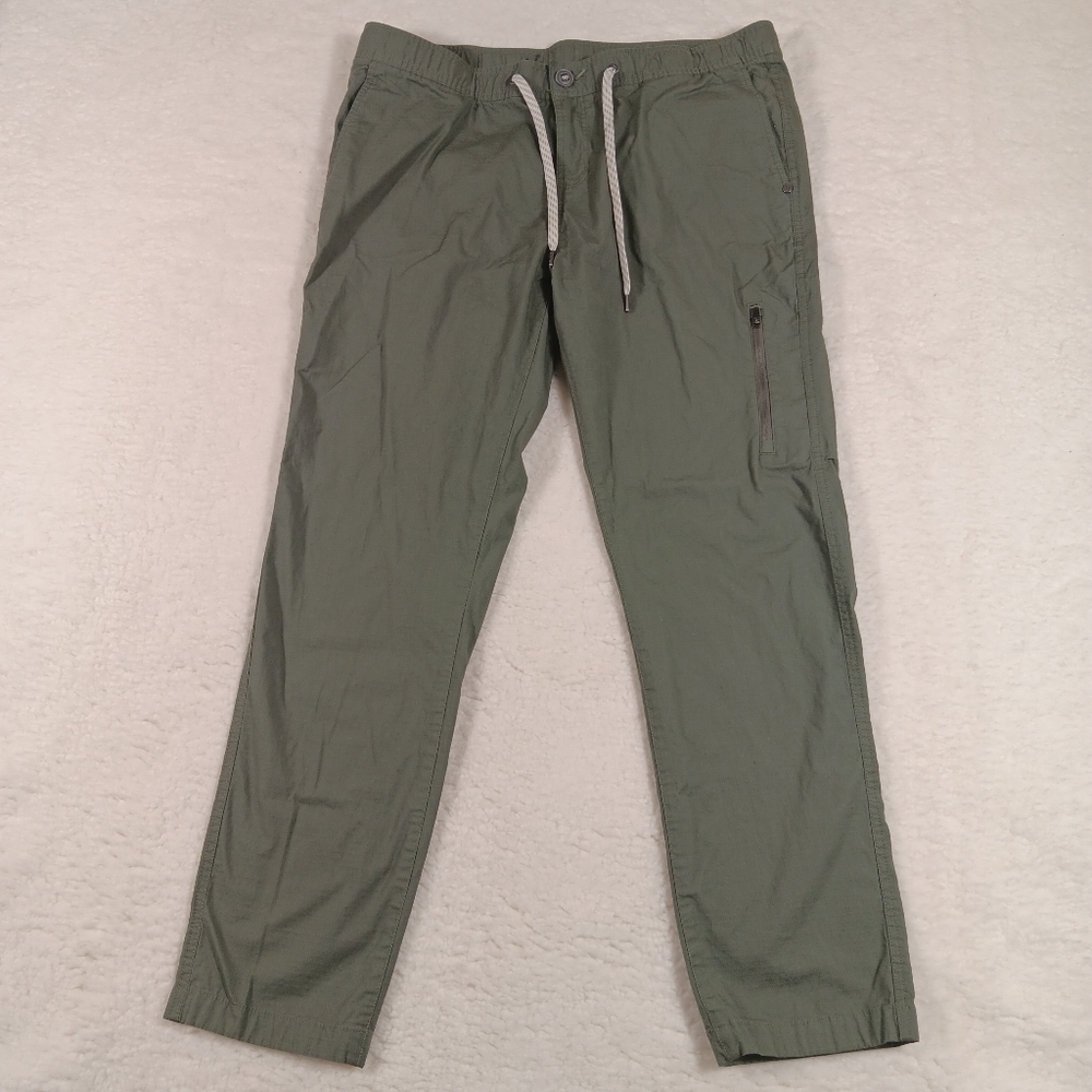 Vuori Olive Green Straight Leg Pants